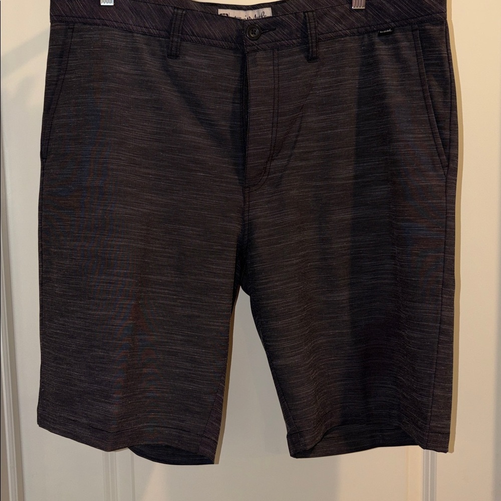 Travis  Mathew shorts 10” inseam